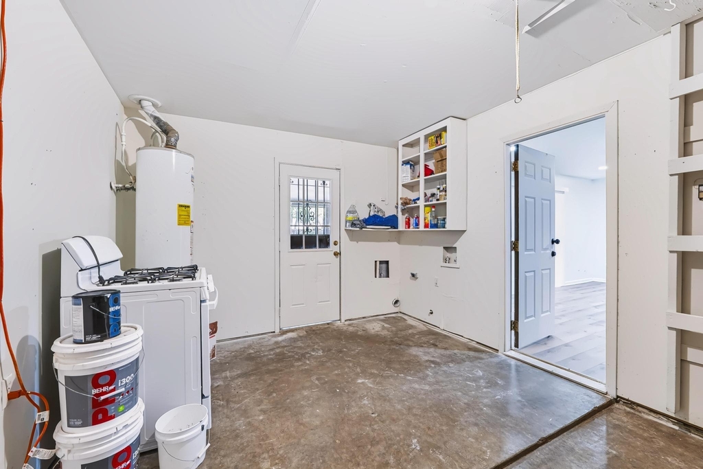 301 Carothers St - Photo 16