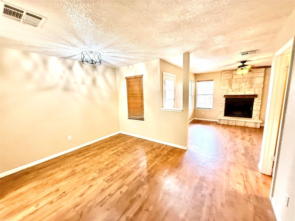 8811 Schick Rd - Photo 2