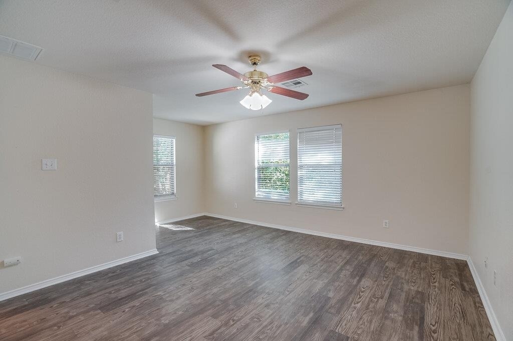 6812 Doyal Dr - Photo 8