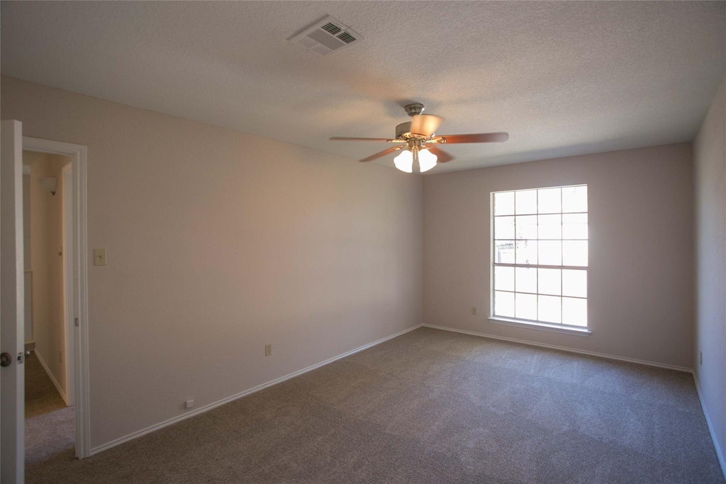 7901 Taranto Dr - Photo 14
