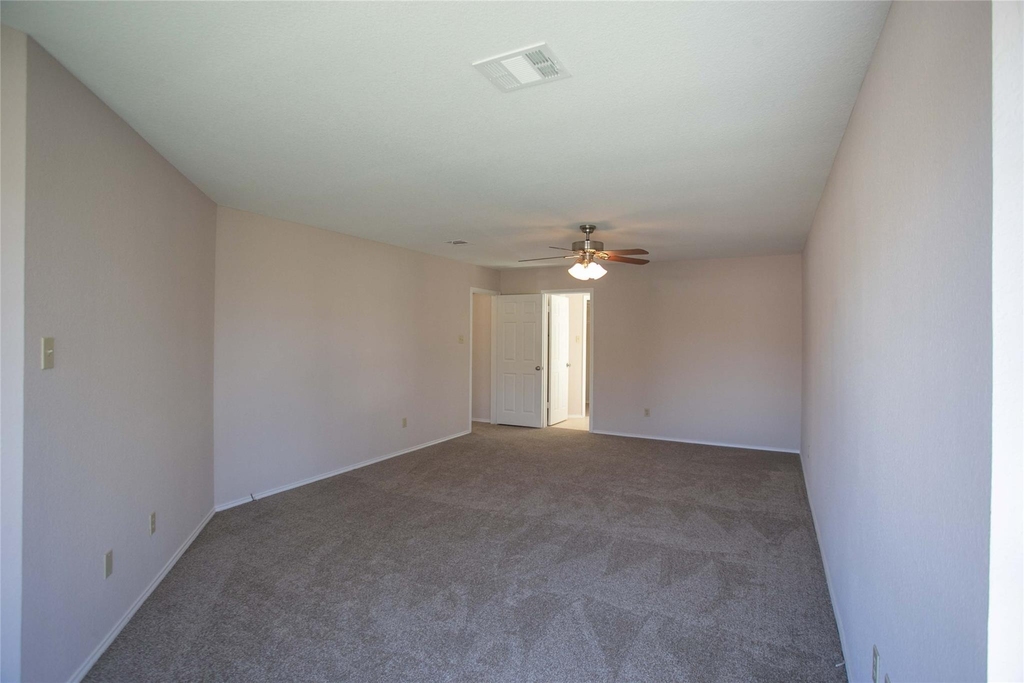 7901 Taranto Dr - Photo 24