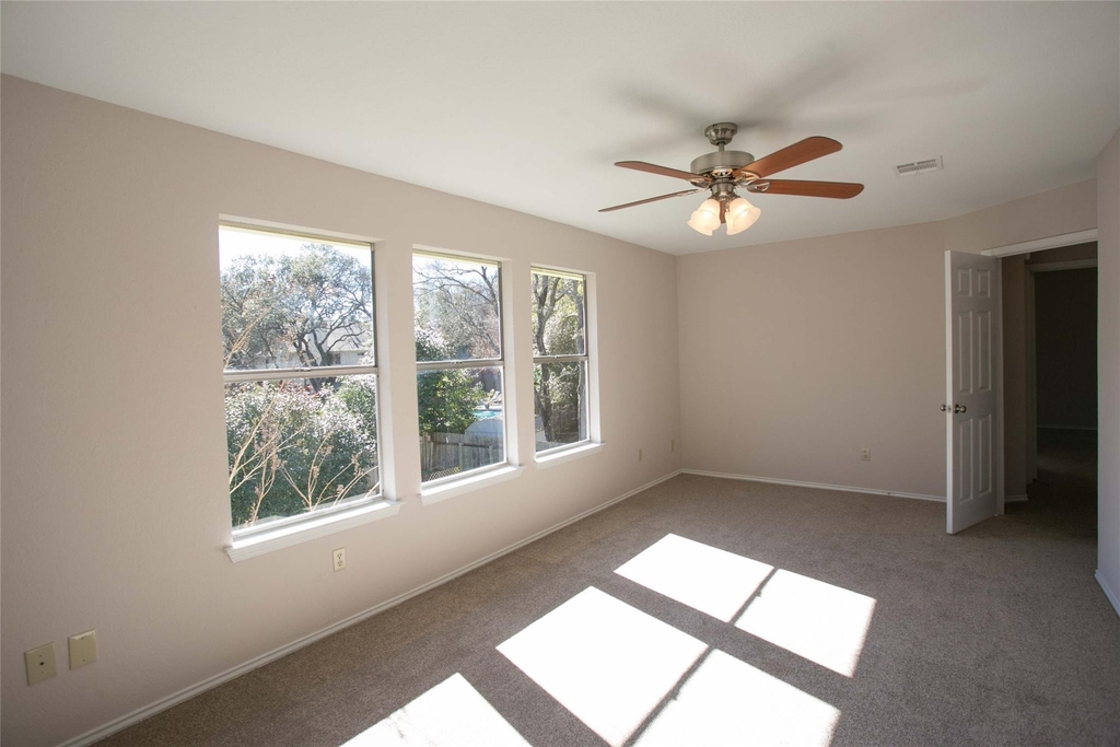 7901 Taranto Dr - Photo 21