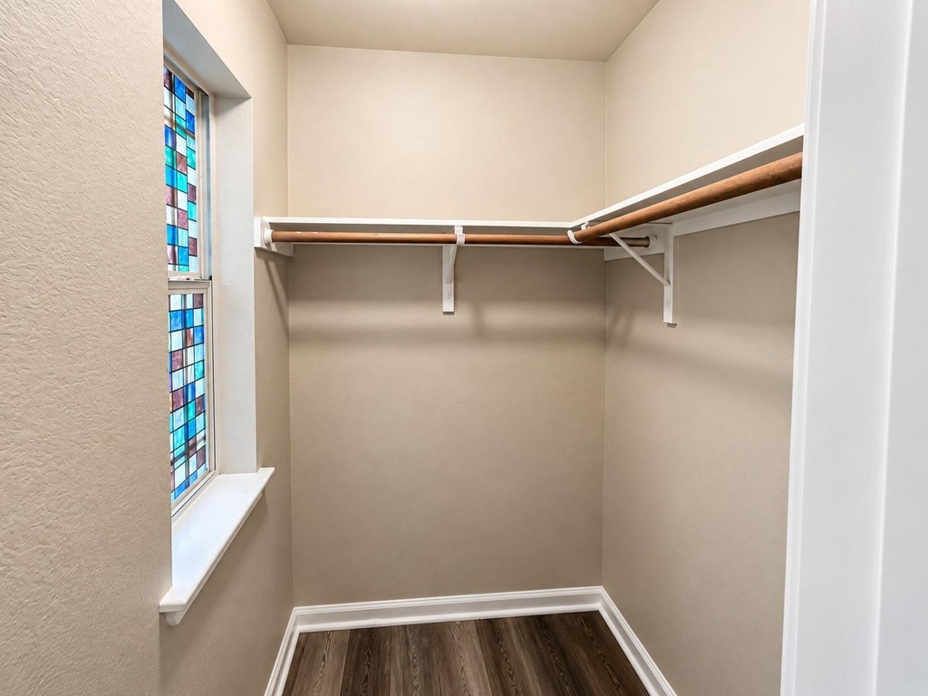 243 Devonshire Dr - Photo 13