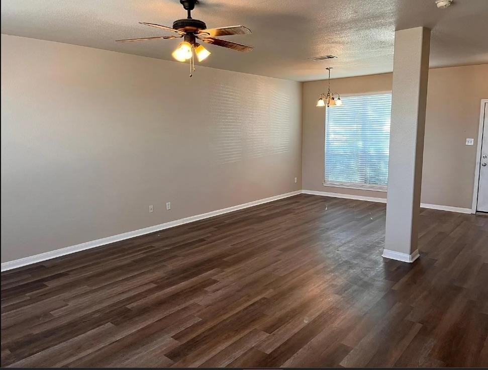 243 Devonshire Dr - Photo 2