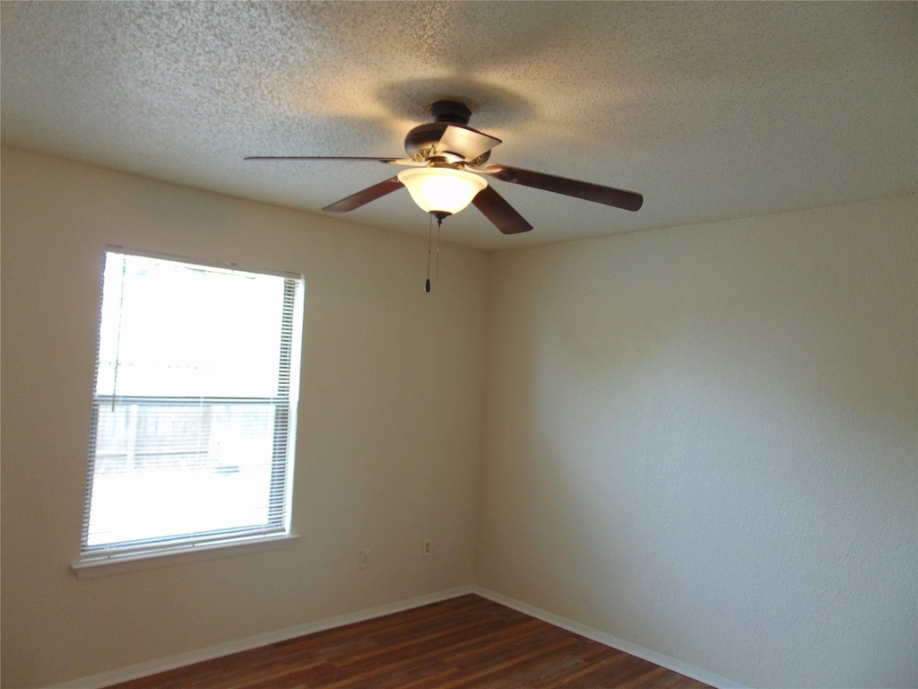6501 Bradsher Dr - Photo 2