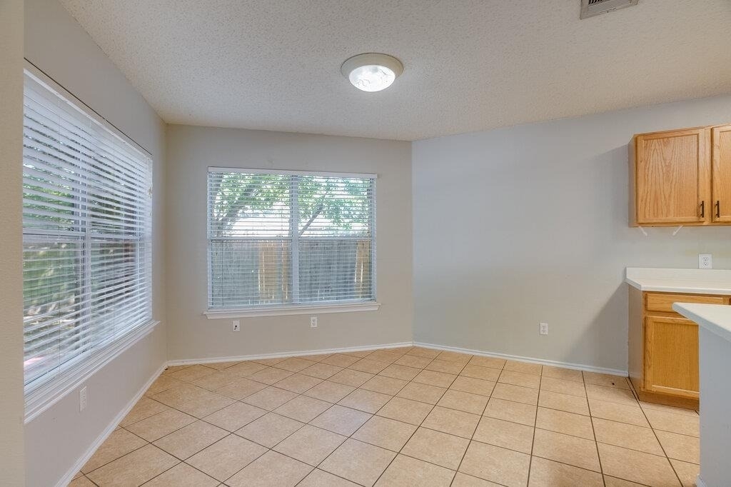 7903 Bramble Bush Dr - Photo 6