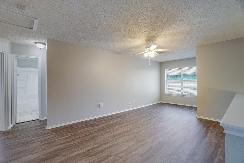 7903 Bramble Bush Dr - Photo 10