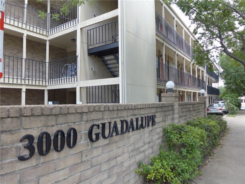3000 Guadalupe St - Photo 0