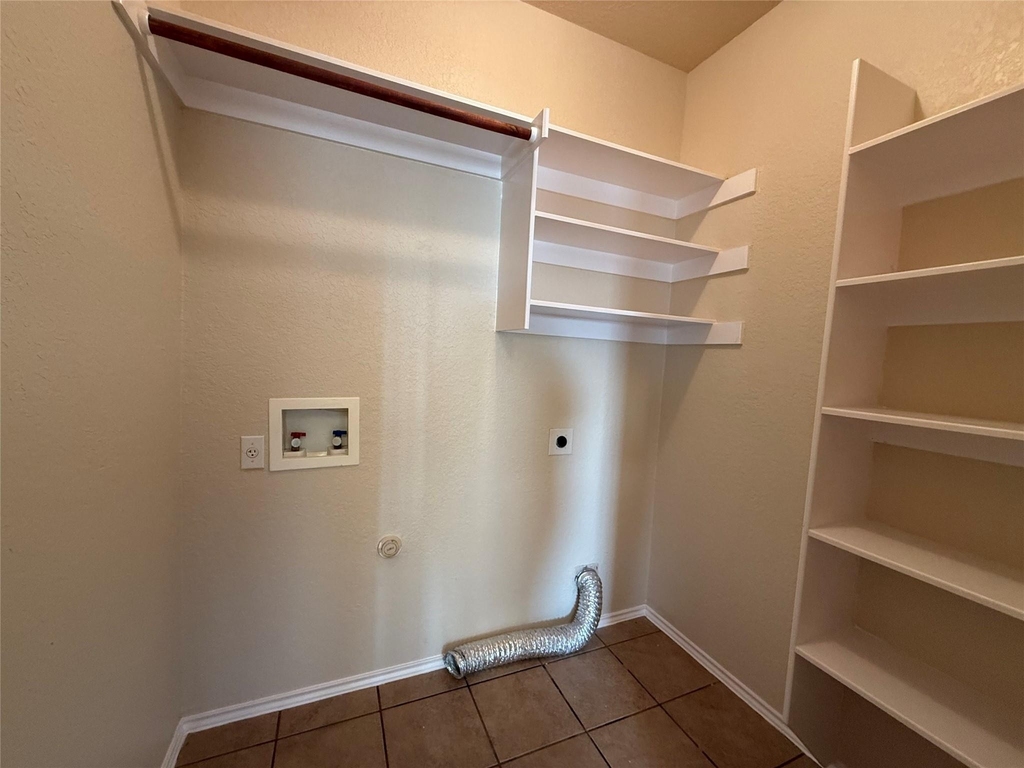 1529 Tonia Loop - Photo 6