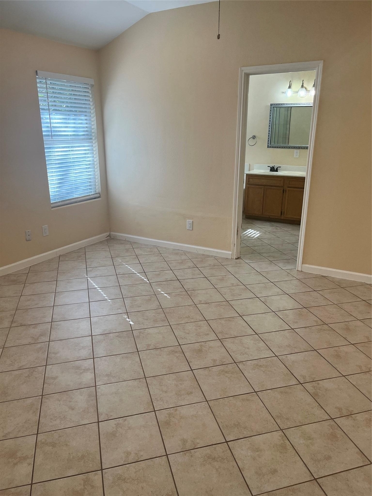 1704 Ascot Ln - Photo 9