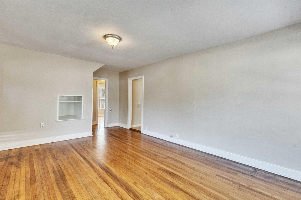 3810 Brookview Rd - Photo 4