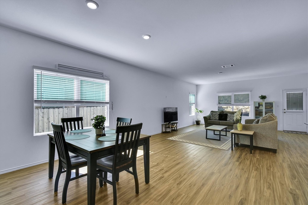 1621 Brueggerhoff Rd - Photo 9