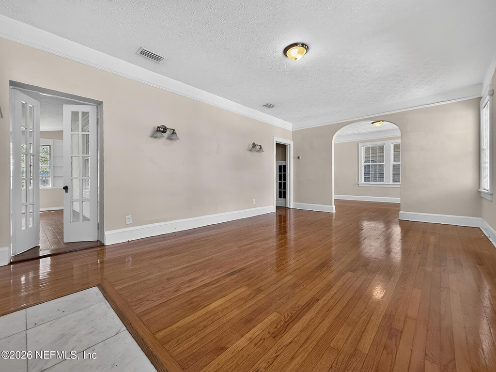 2736 Lydia Street - Photo 5