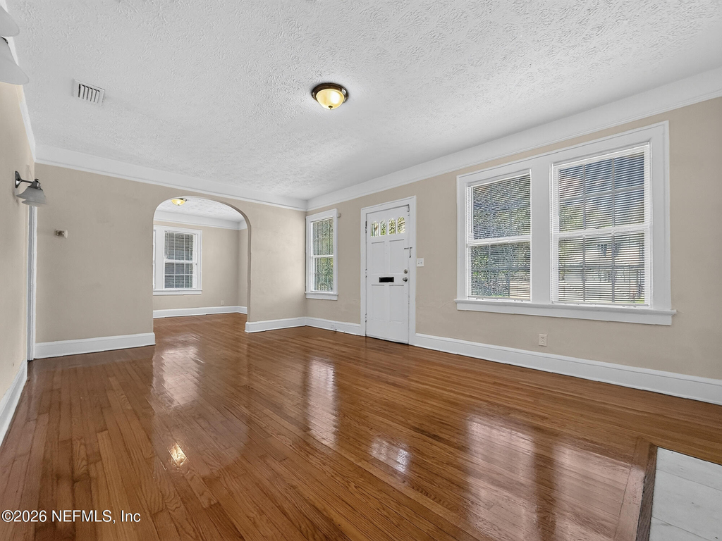 2736 Lydia Street - Photo 6
