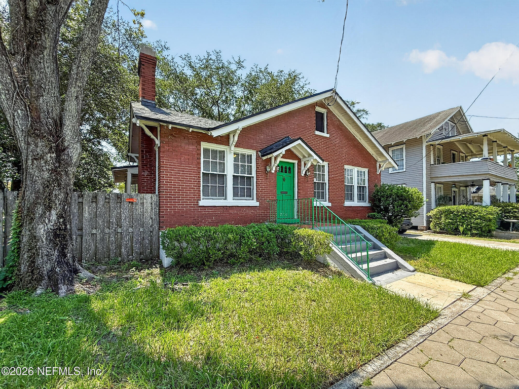2736 Lydia Street - Photo 2