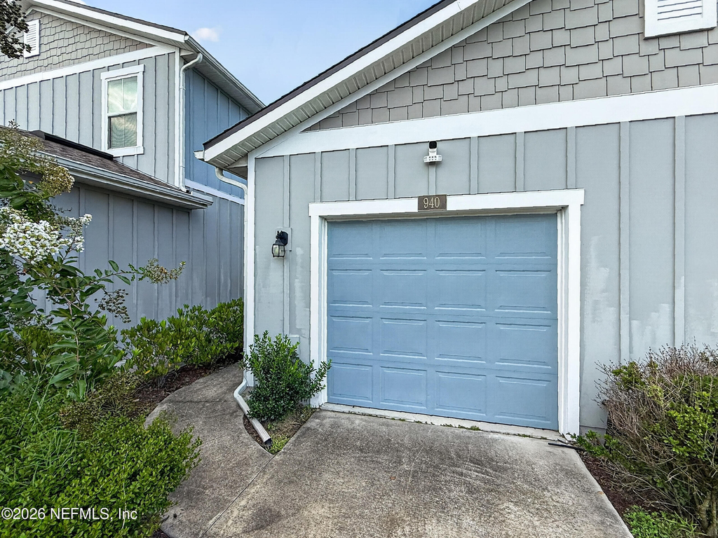 940 Capitol Parkway - Photo 3