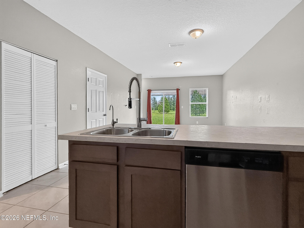 940 Capitol Parkway - Photo 11