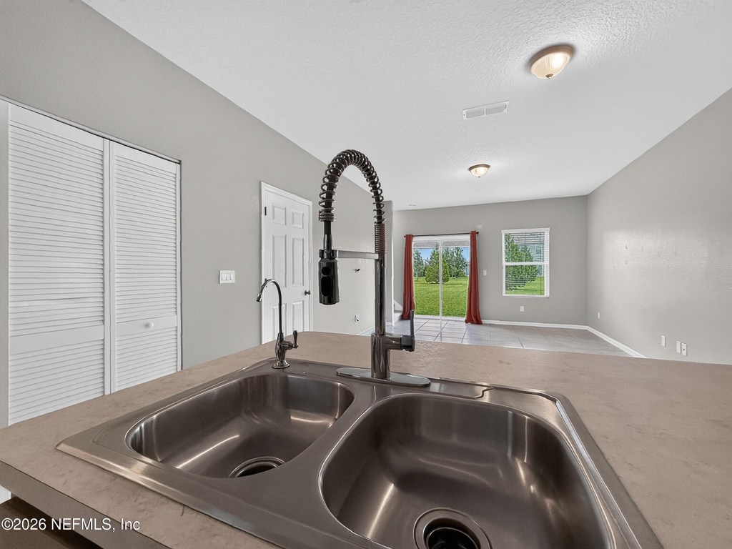 940 Capitol Parkway - Photo 12