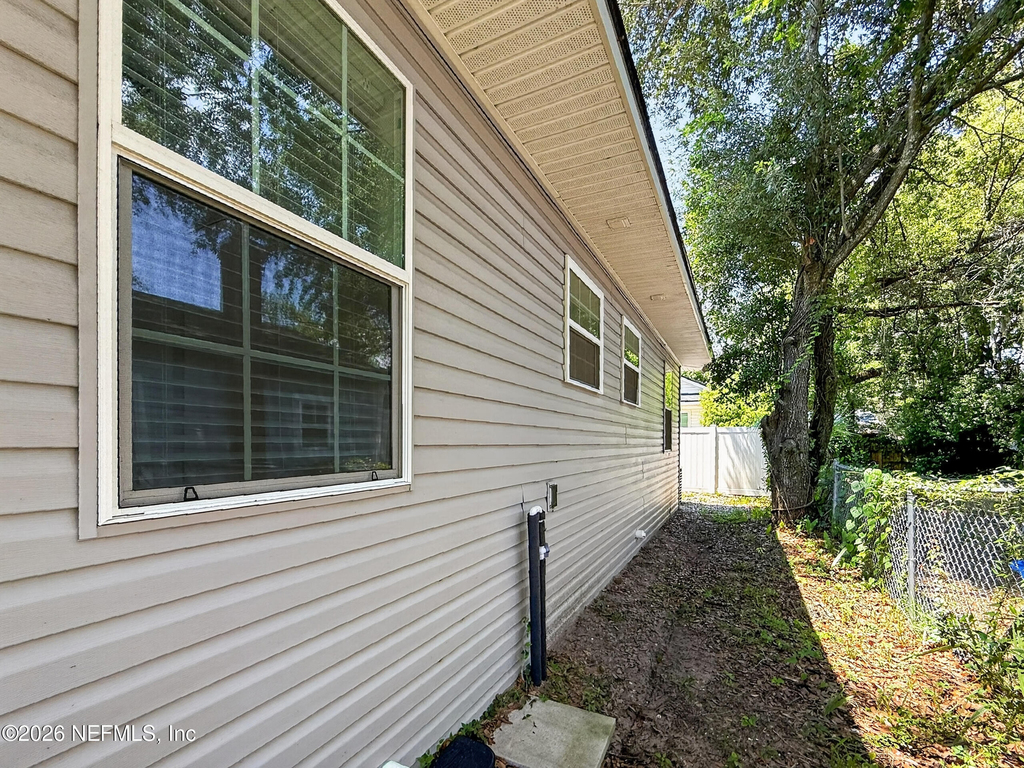 2220 Flesher Avenue - Photo 19