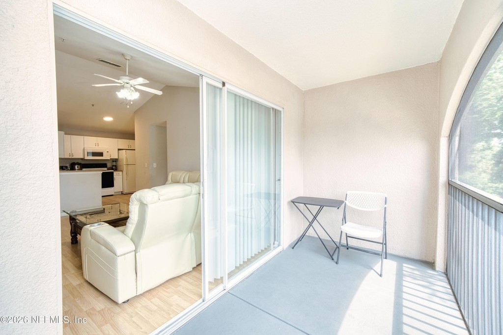 940 Village Trail - Photo 17