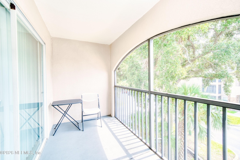 940 Village Trail - Photo 16