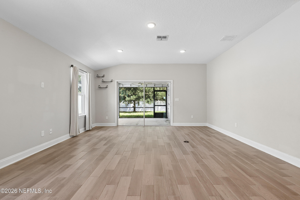 13791 Holsinger Boulevard - Photo 18