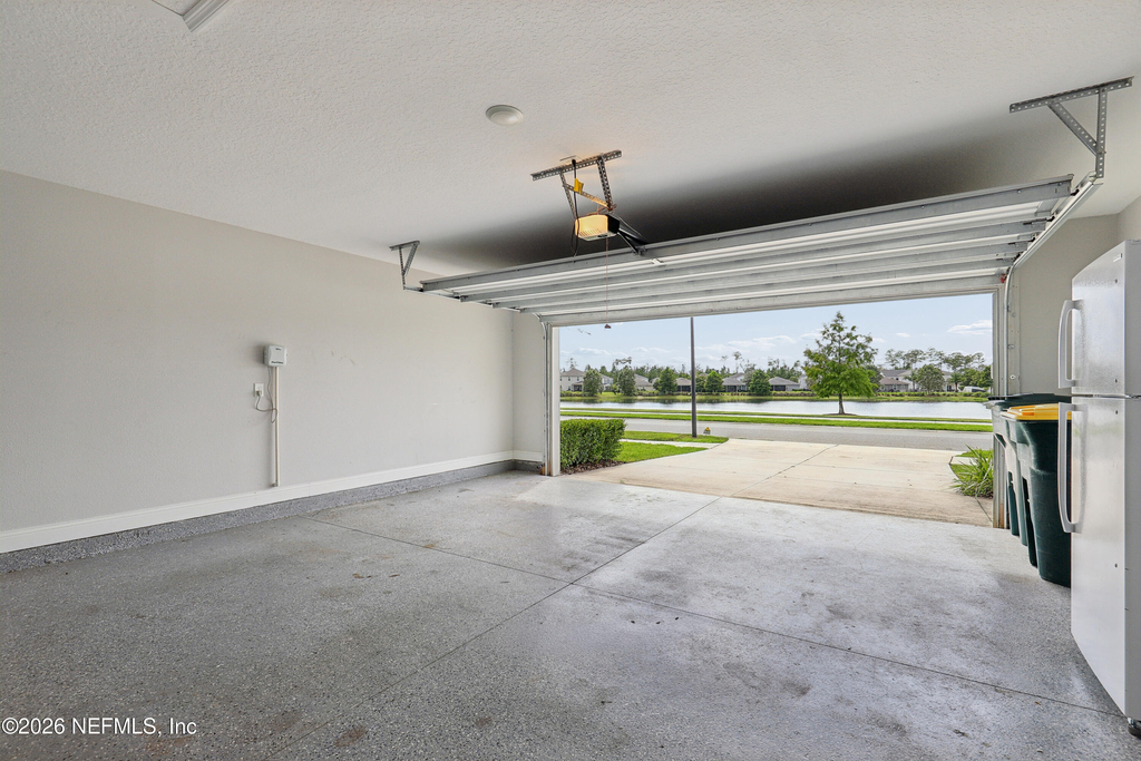 13791 Holsinger Boulevard - Photo 46