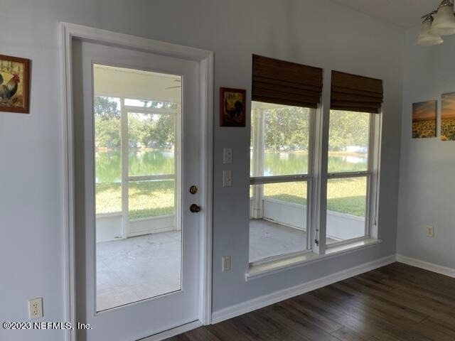 725 Liberty Circle - Photo 27