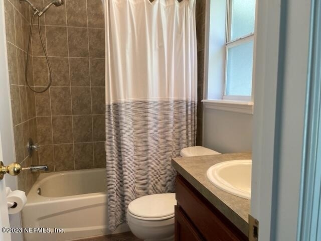725 Liberty Circle - Photo 16