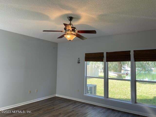 725 Liberty Circle - Photo 10