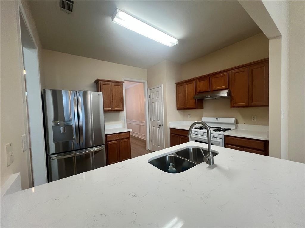 2233 Worrall Hill Dr - Photo 3