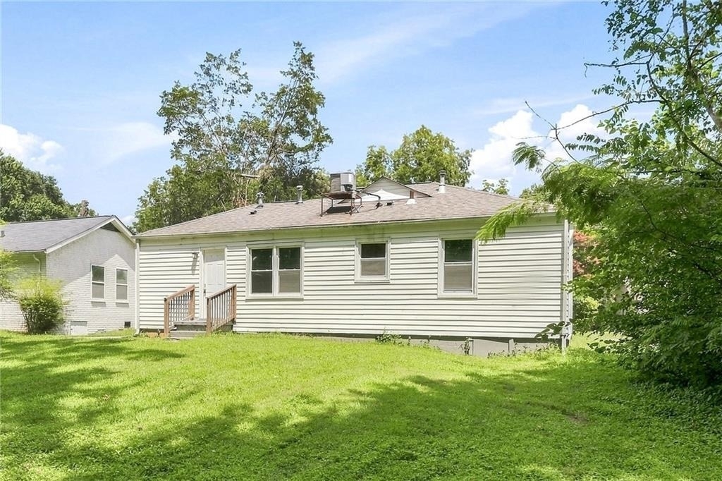 2123 Blayton Lane Se - Photo 14