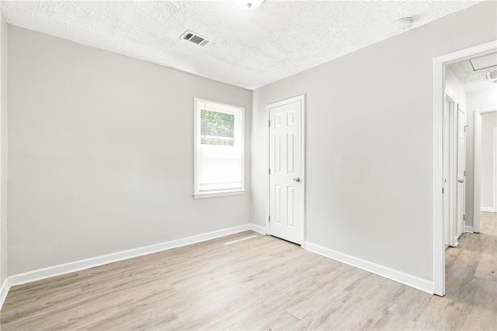 2123 Blayton Lane Se - Photo 9