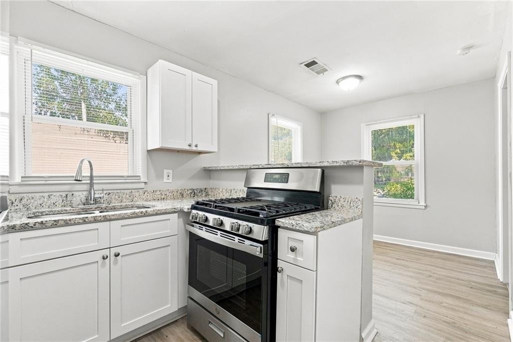 2123 Blayton Lane Se - Photo 3