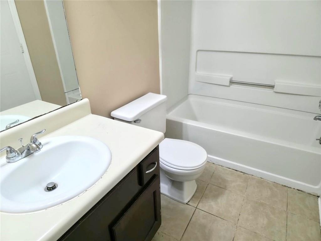 8020 Woodlake Drive - Photo 5