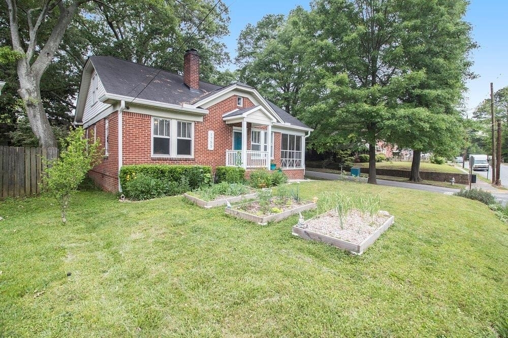 1755 Langston Avenue Sw - Photo 2
