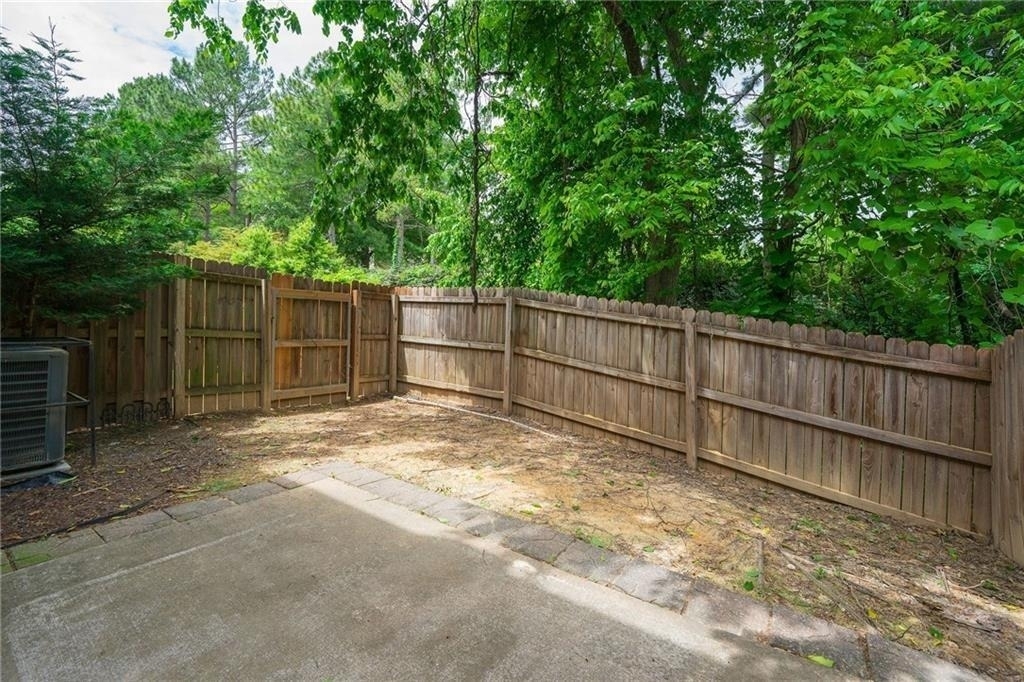 2462 Whiteoak Run Se - Photo 15