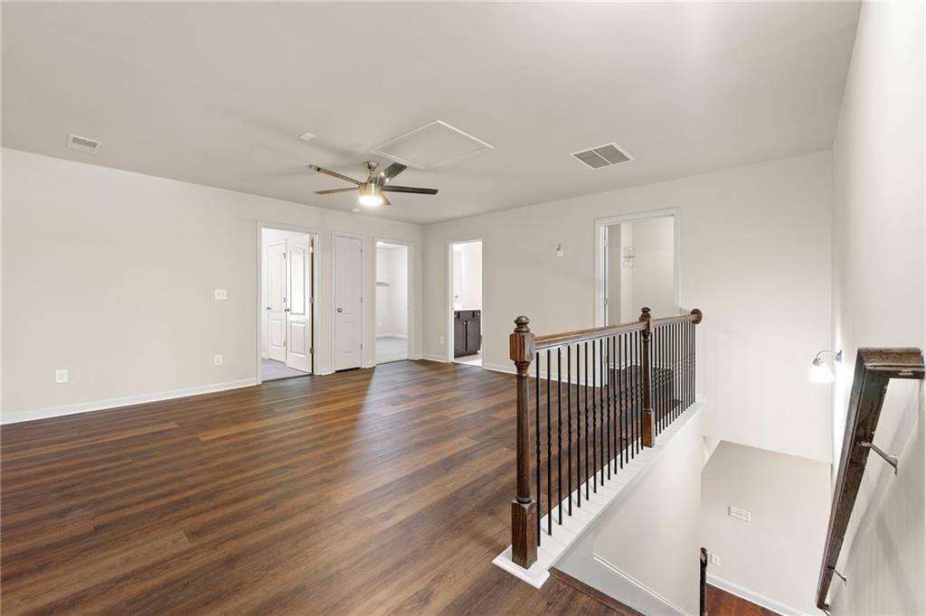 2462 Whiteoak Run Se - Photo 9