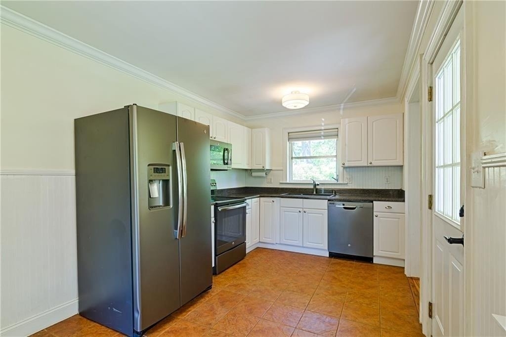3666 Wisteria Lane Se - Photo 6
