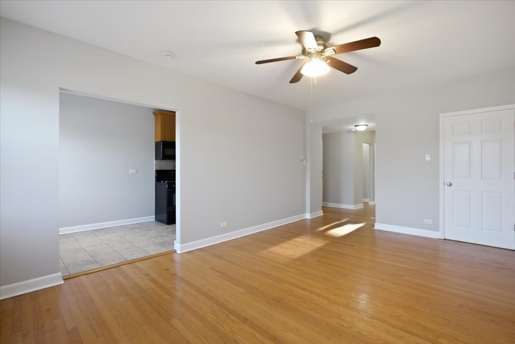 414 W Walnut Street - Photo 4