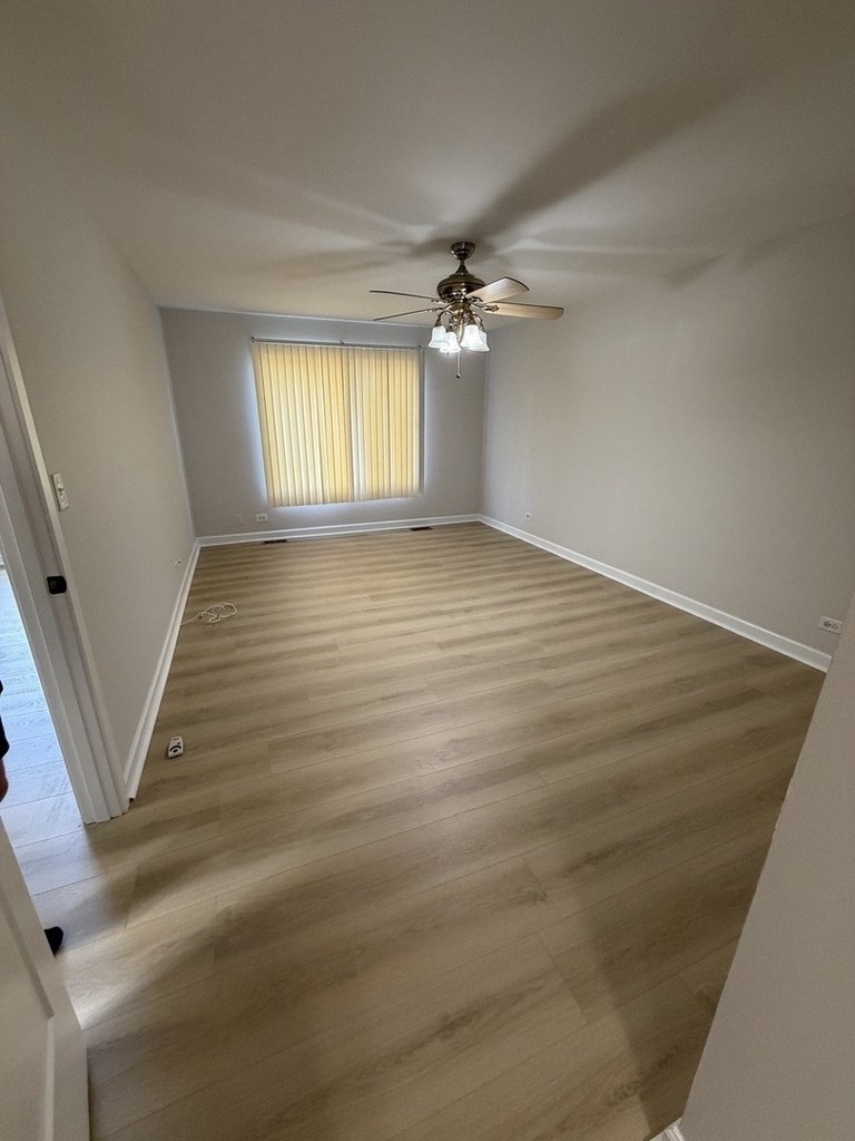 1609 Durham Court - Photo 3