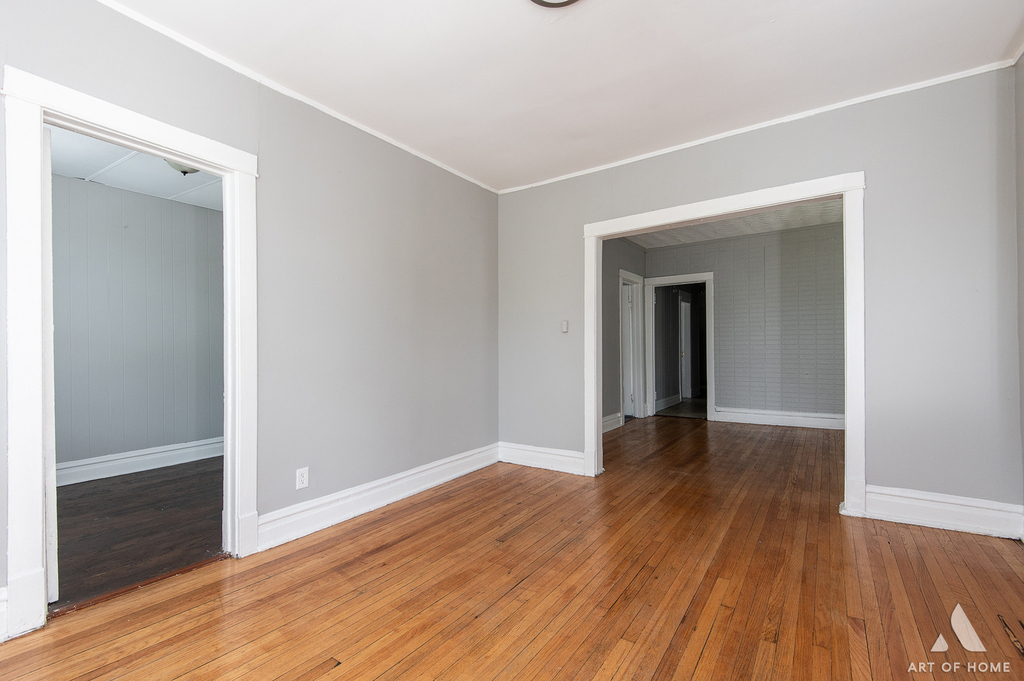1229 E 71st Street - Photo 5