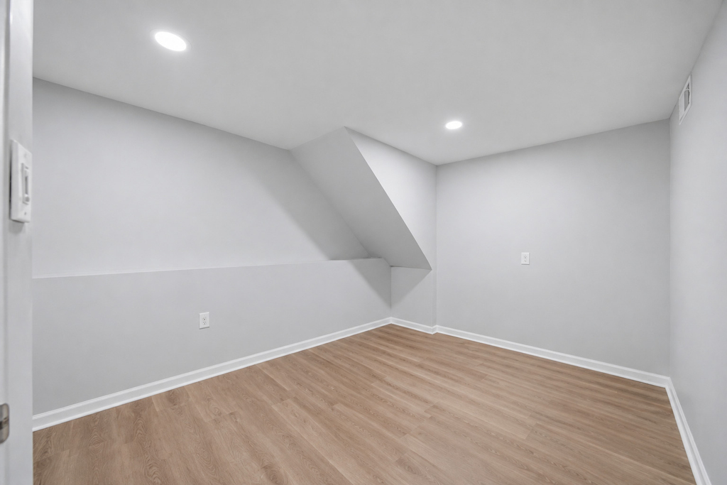 6833 S Merrill Avenue - Photo 8