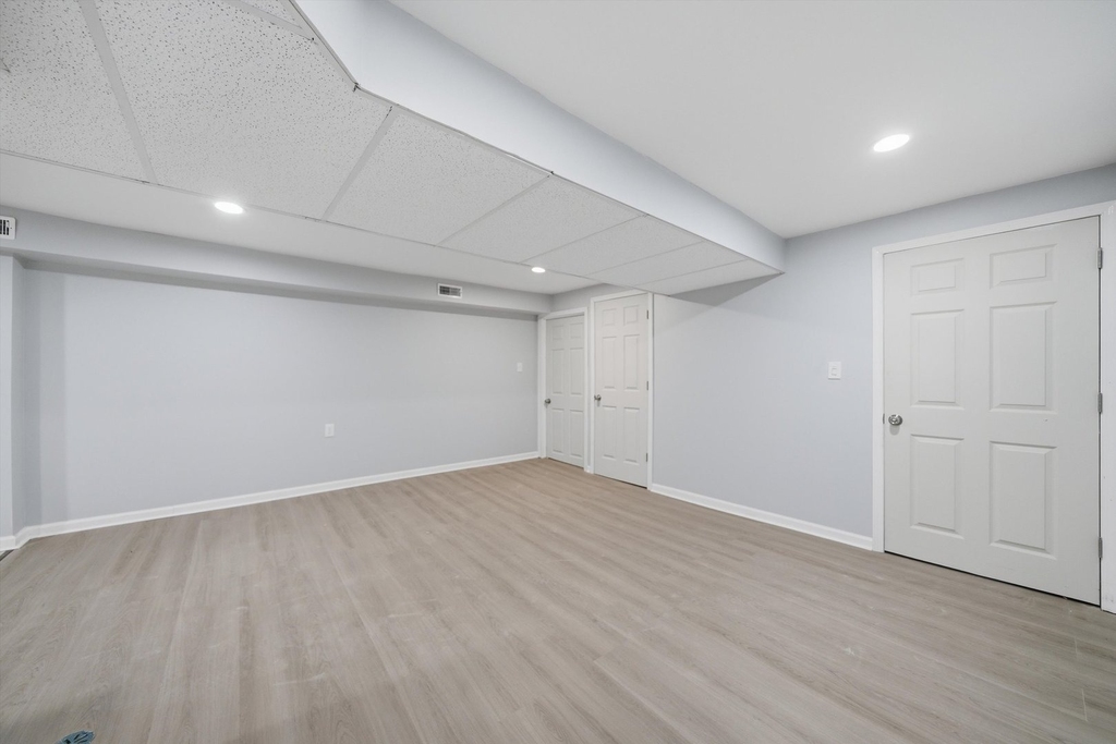 6833 S Merrill Avenue - Photo 3