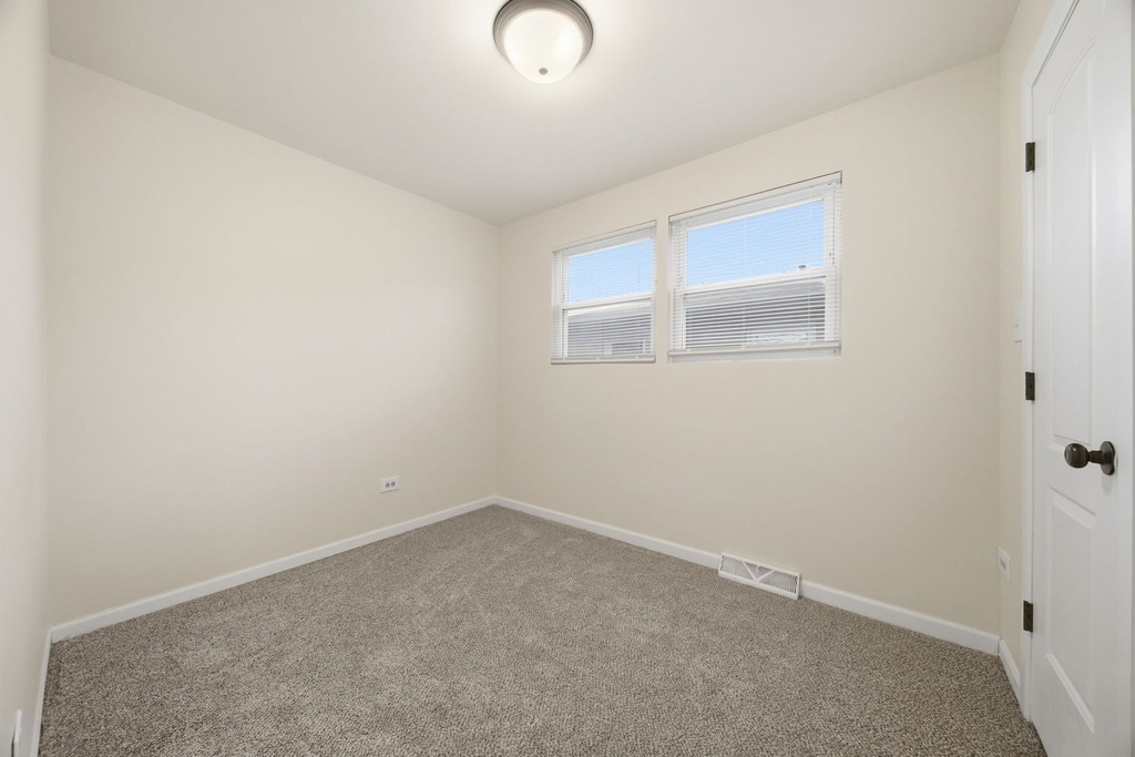 3025 140th Street - Photo 18