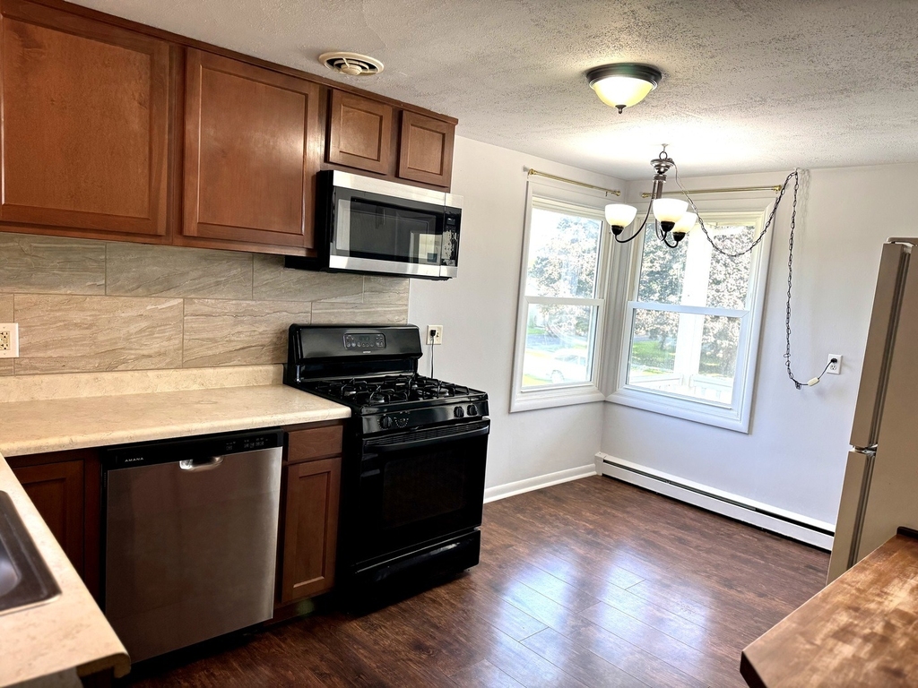 225 Panama Avenue - Photo 1