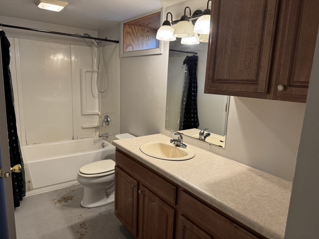 225 Panama Avenue - Photo 8