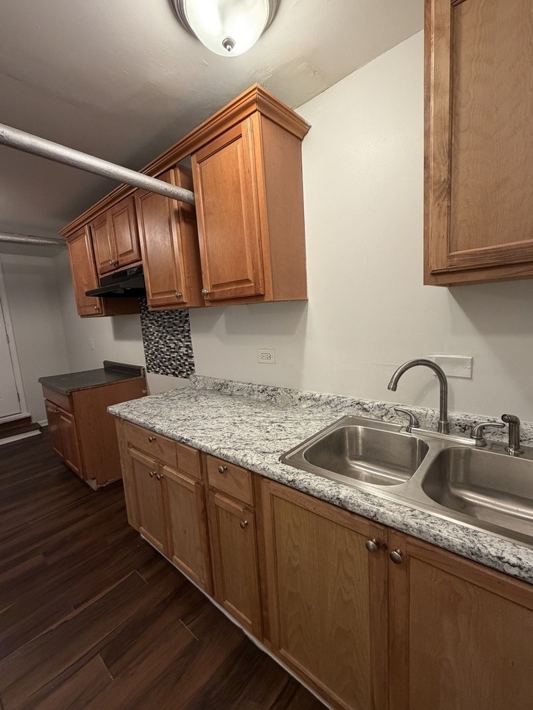 5148 S Indiana Avenue - Photo 4