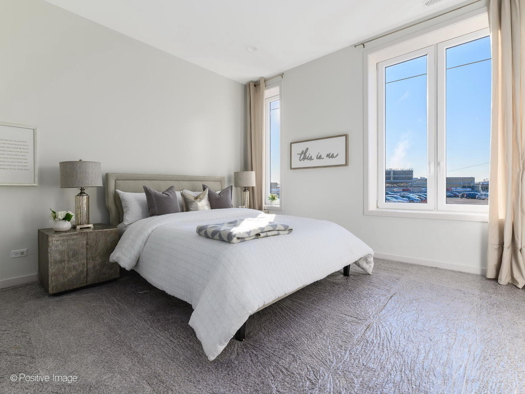 2146 N Nashville Avenue - Photo 12