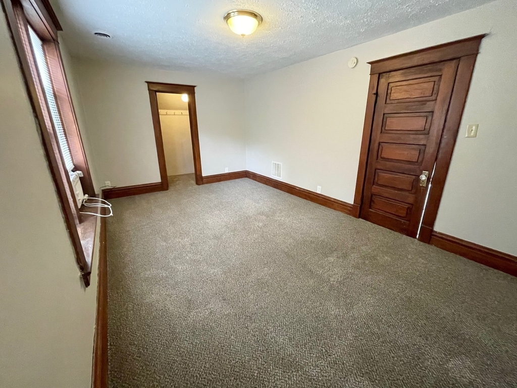 321 N Main Street - Photo 9
